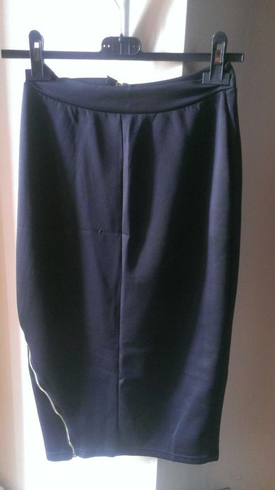 fusta  cu eticheta  - model nou