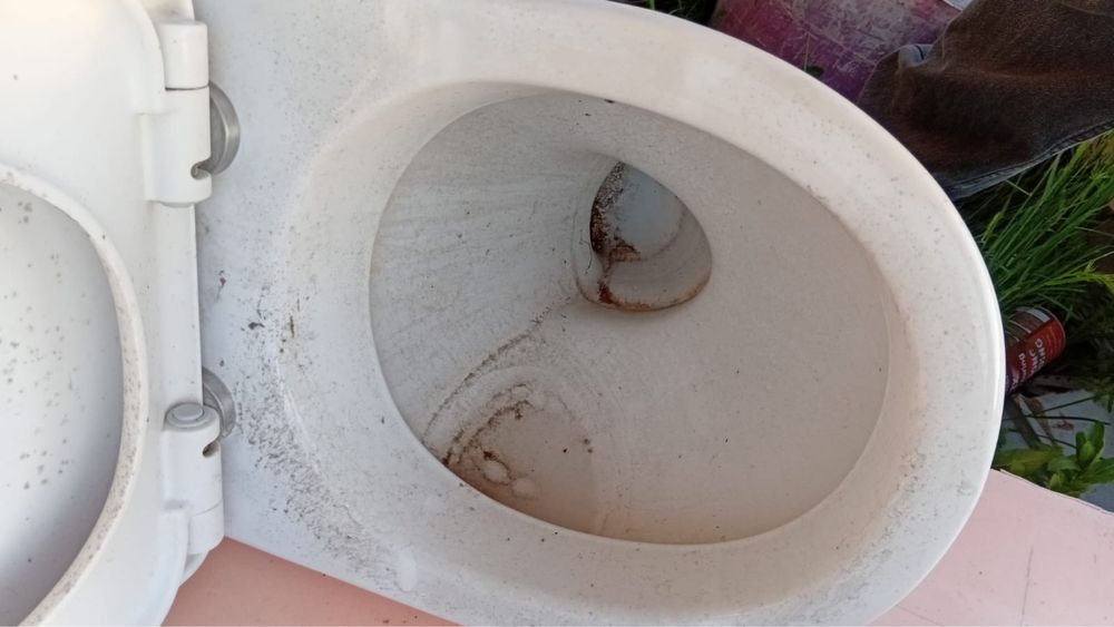 Унитаз в отличном состоянии