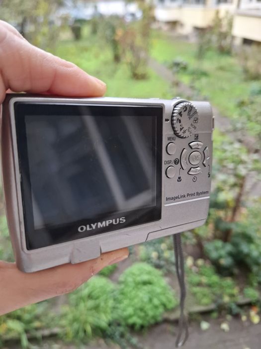 Компактен дигитален фотоапарат Olympus FE-140