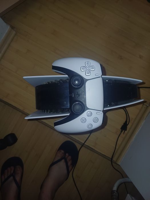 Vand Ps 5 standard edition cu 1 joystick