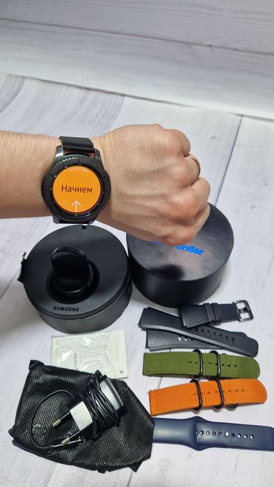 Samsung Galaxy Gear S3 Frontier - смарт часы