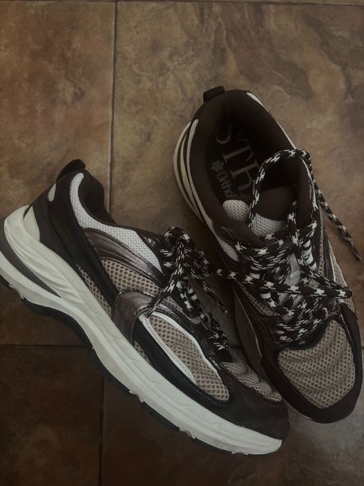 Stradivarius маратонки