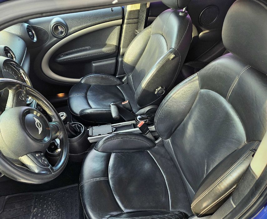 Vând MINI Countryman 2014 benzină