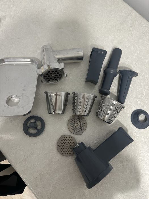 Мясорубка Moulinex HV10