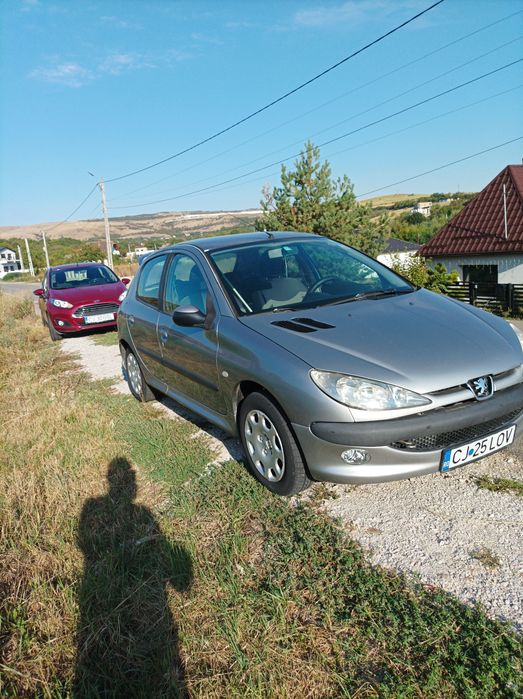 Vând Peugeot 206 înmatriculat,