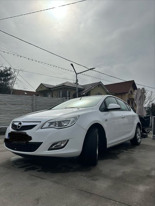 OPEL Astra 2011 — imagine 2