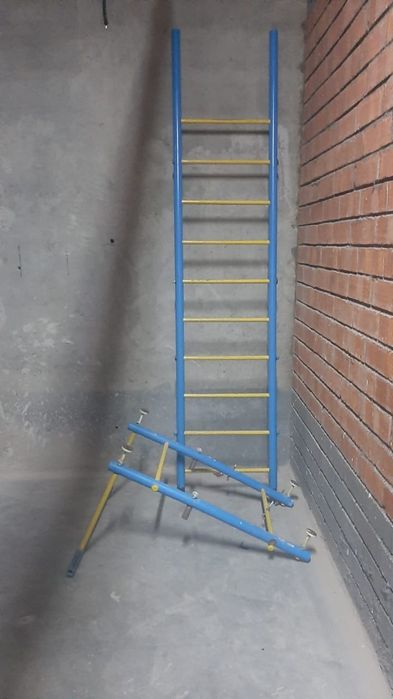 Продам шведскую стенку, турник