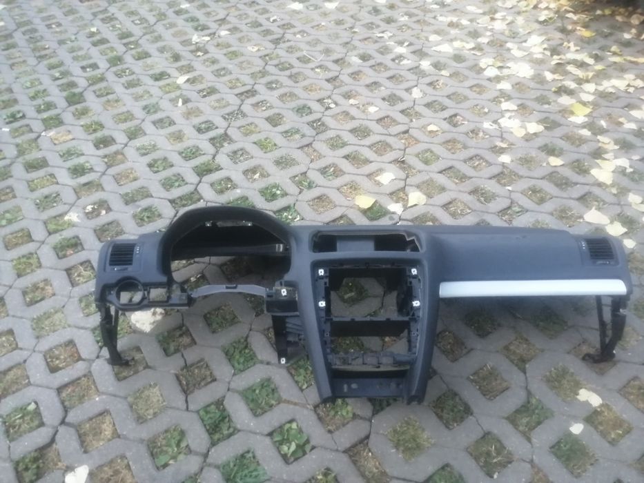 Plansa bord octavia 2 facelift
