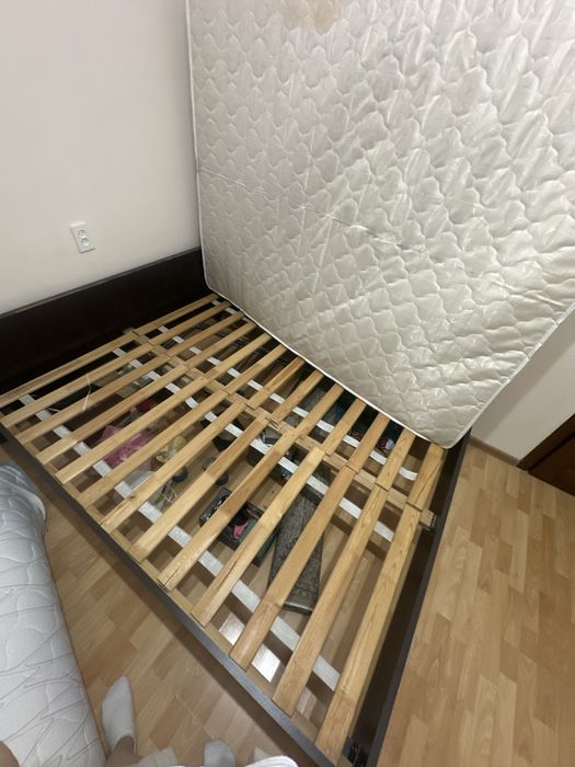 Двухспальный кровать