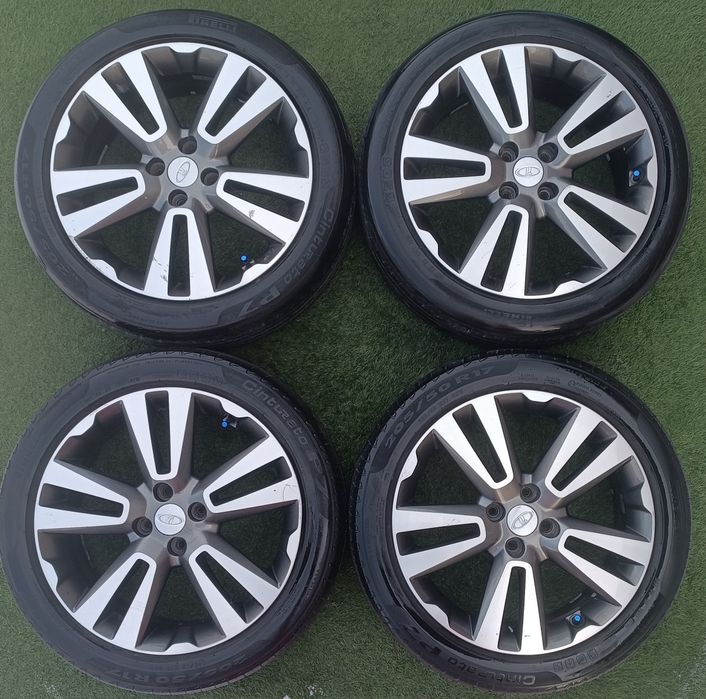 R-17 Лада веста 4*100 оригинал заводской летный резинасымен срочно