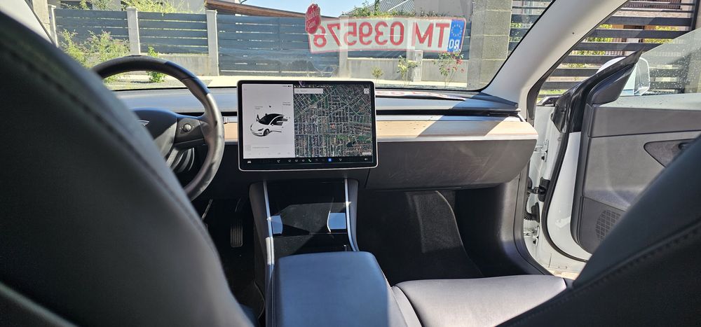 Tesla model 3 Alb perla
