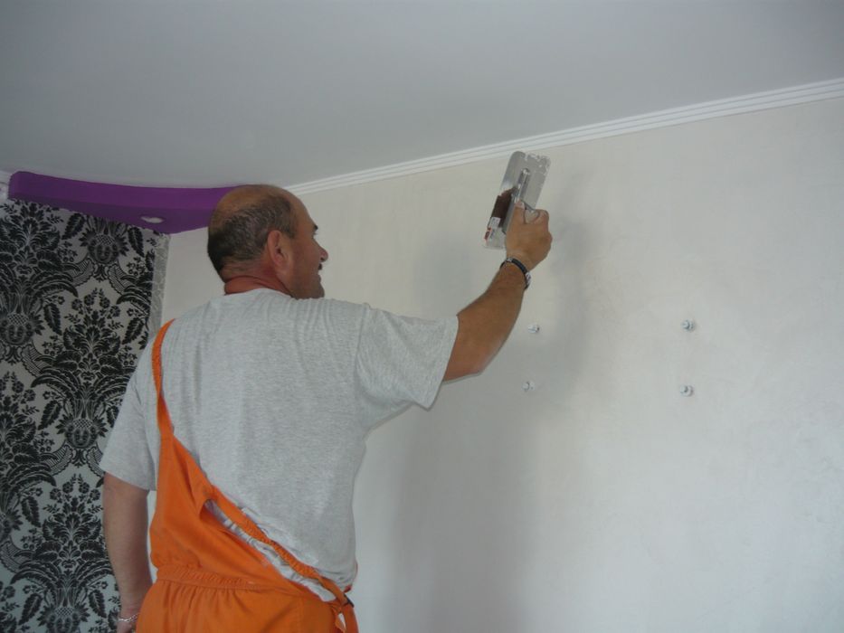 Renovam case apartamente