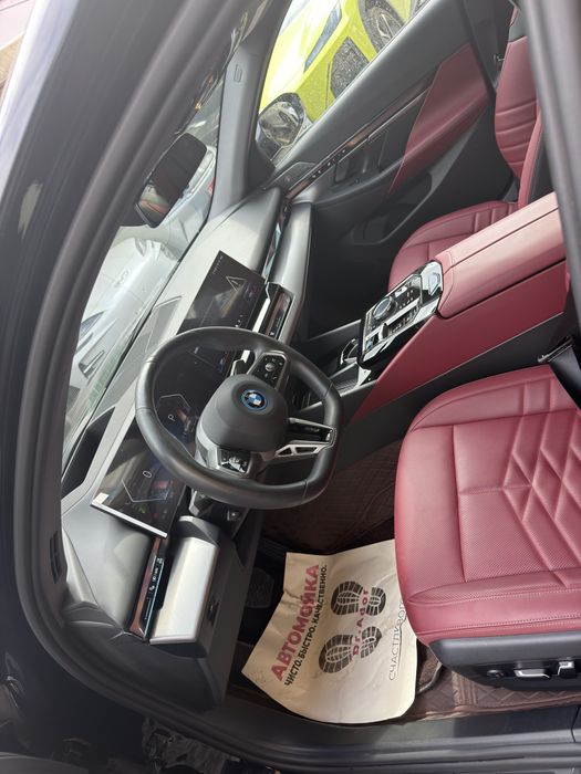 BMW i5 40L M Sport 2025 yil