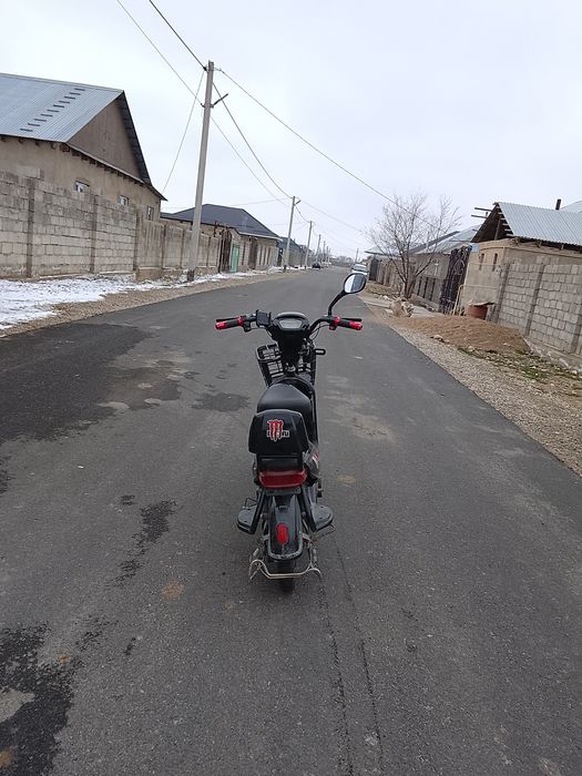 Электро скутер двойх за 70.000