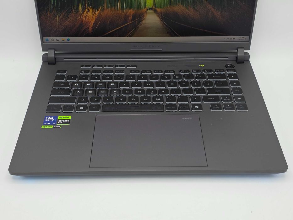 Laptop Gaming ASUS ROG Strix G16 Ultra 9 275HX 32GB SSD 2TB RTX 5070Ti
