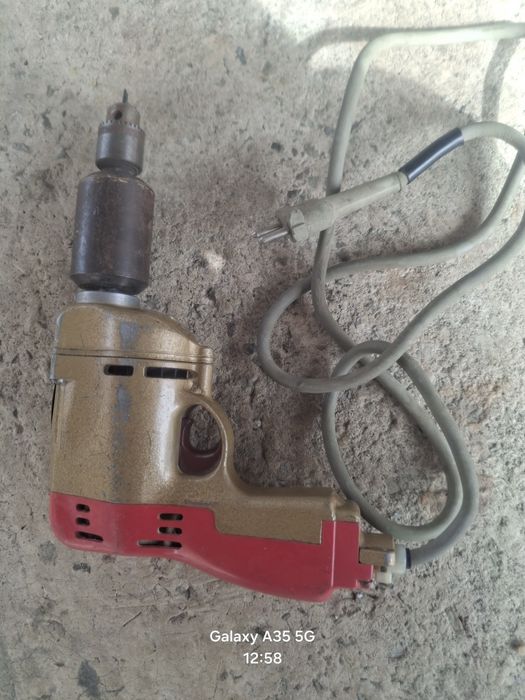 Bormașina veche England