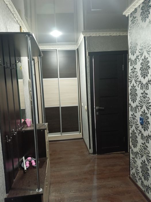 Сдам квартиру двухкомнатную