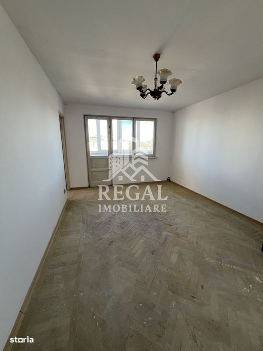 Apartament 3 camere de vânzare – Micro 7 — fotografia 1