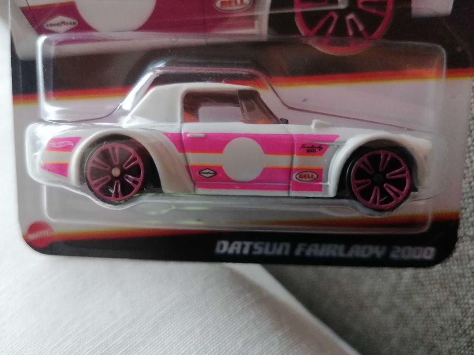 Комплект Hot Wheels Neon speeders