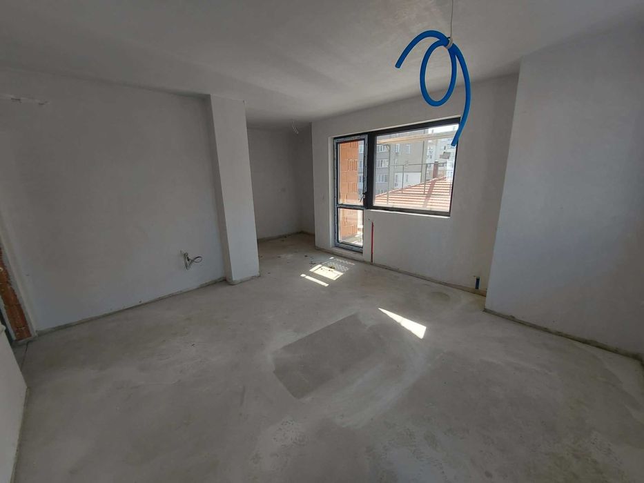 Продава се Тристаен апартамент в Търговище, Вароша - 90 кв.м за 822 €/кв.м - Снимка #1