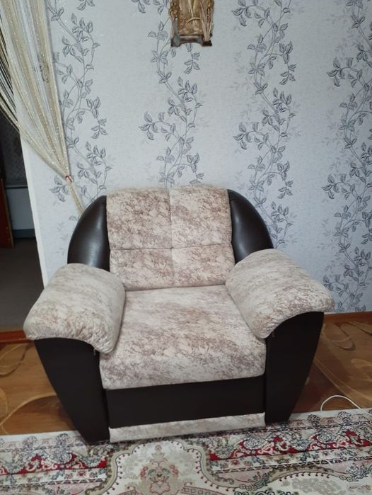 Диван + Кресло .