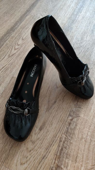 Продам обувь из натуральной кожи