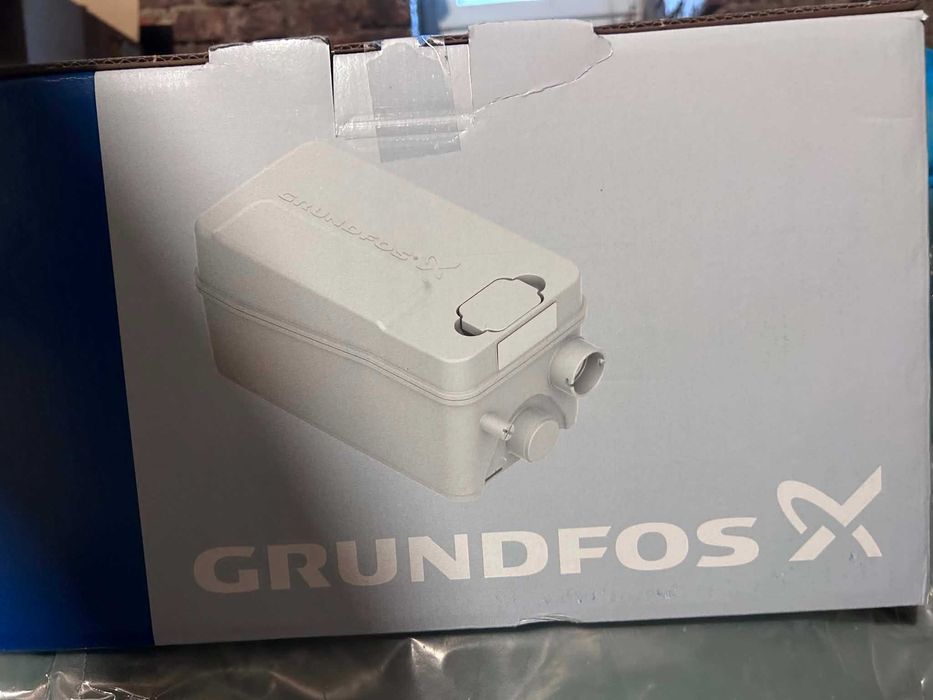 Помпа Grundfos SOLOLIFT2 D-2 нова, неотваряна - малка, готова за монтаж автоматична подемна станция