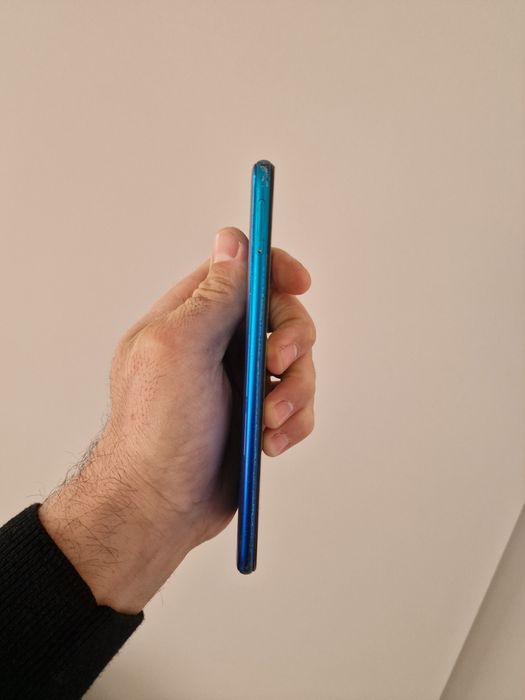 Huawei Y7 2019 телефон