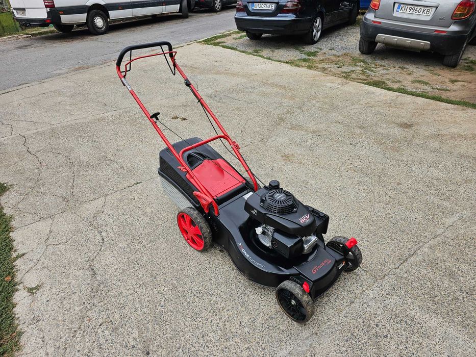 СамоХодна Косачка HONDA. Като НОВА.