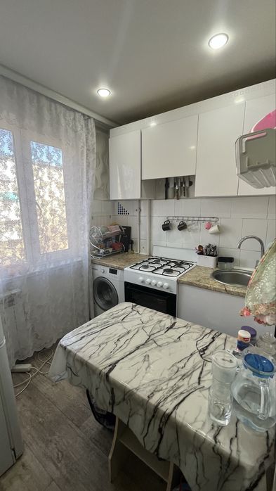 Продам 2 ком квартиру на Тургеньева