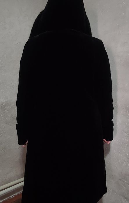 Шуба женская чёрная