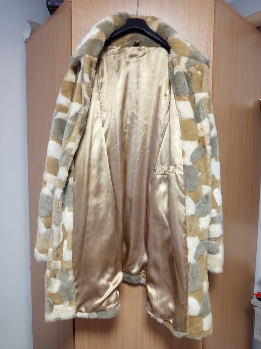 Haină de blană de vulpe argintie