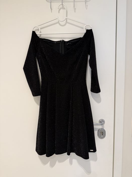 Черна блестяща рокля Mohito - размер S