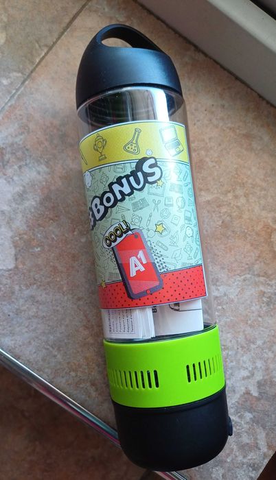 Бутилка за вода с bluetooth колонка