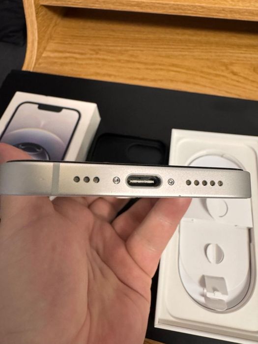 iPhone 16e 128 gb