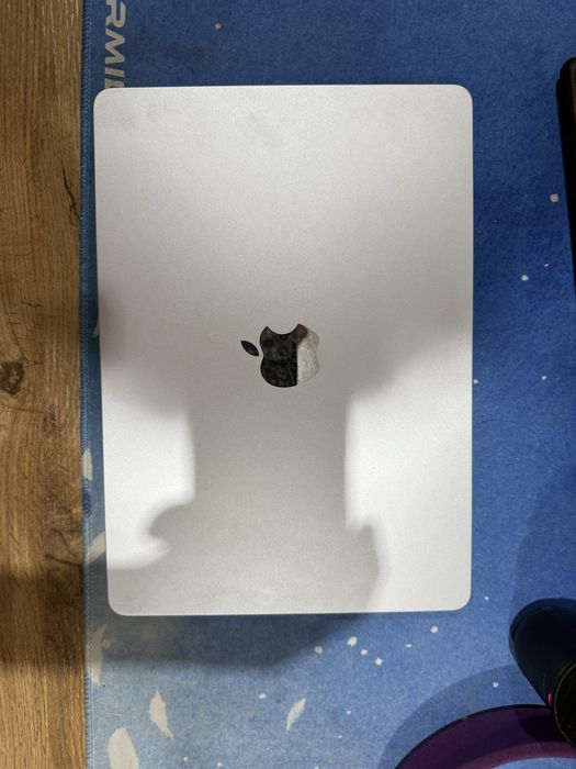 Macbook air m2 13 8/256