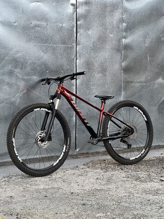 Giant talon 0 2025