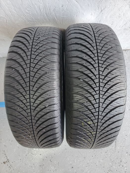 215.60.17 Goodyear All Season Second-hand