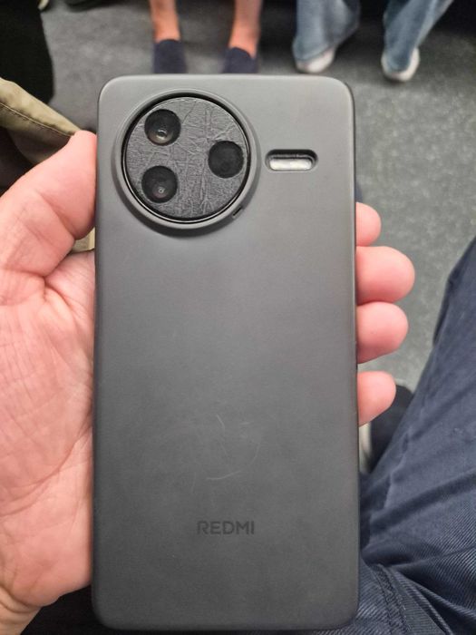 Redmi K80 (Poco F7 pro) 12/256GB