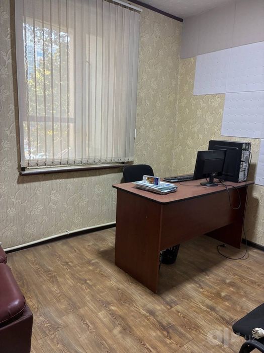Сдаю в аренду нежилое помещения 2 комнаты общий вход, 2 ой этаж