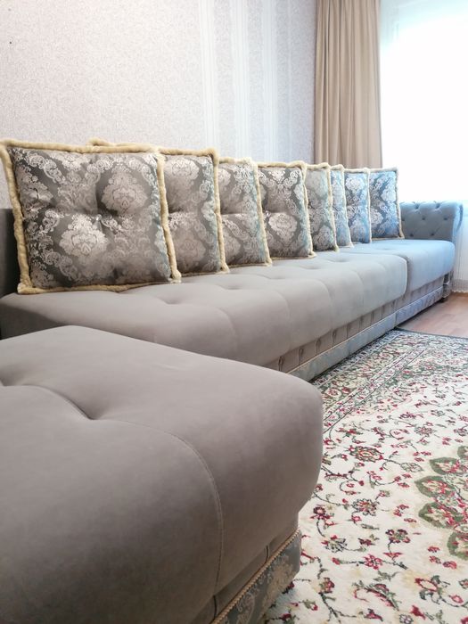 Продам диван 4.5 метра