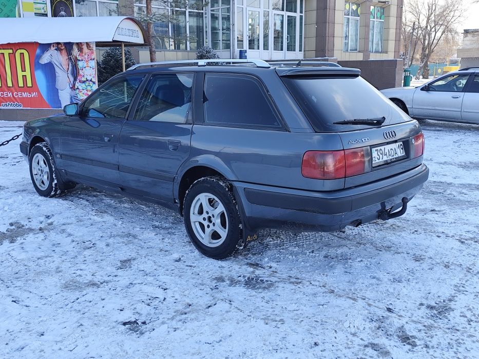Продам машину Ауди 100 С4