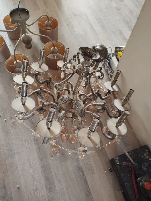 Продам люстру б/у в хорошем состоянии