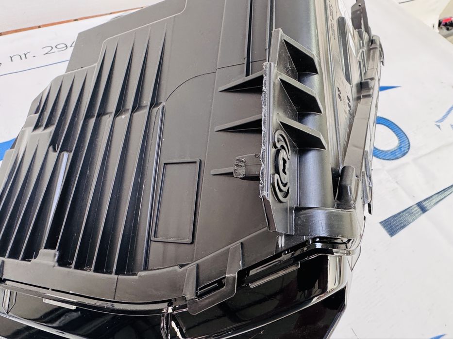 Far stanga Ford Transit Courier dupa 2023 cod R2X61-13W030-CF