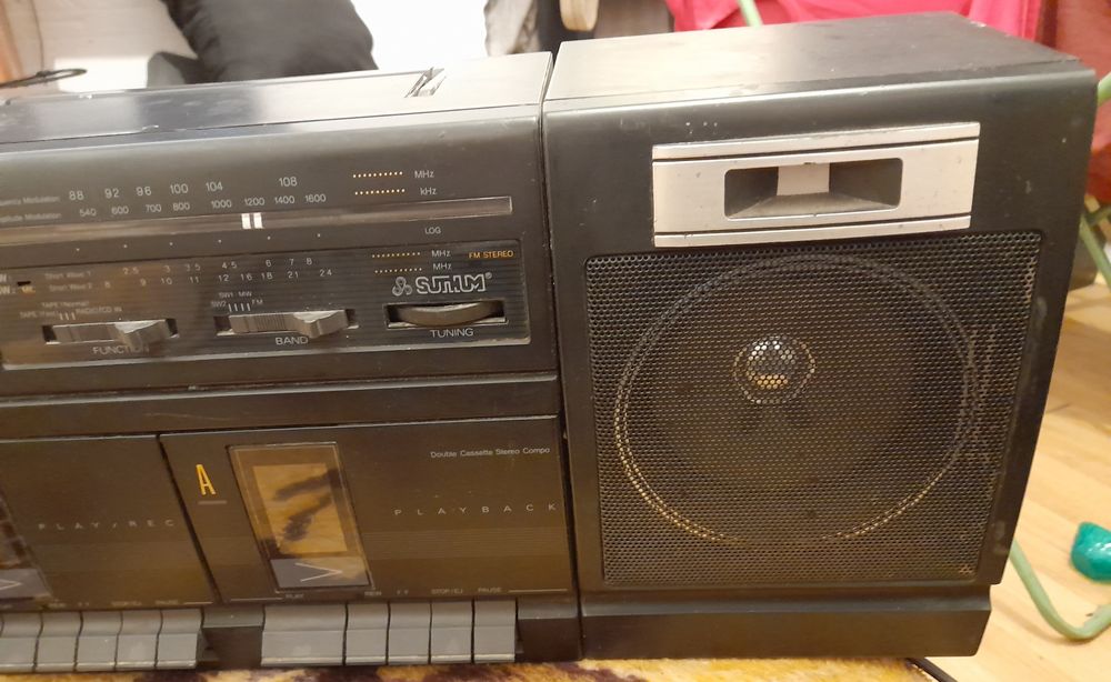 Dublu casetofon suthum