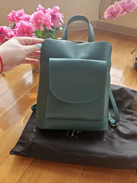 Чанта раница в зелено