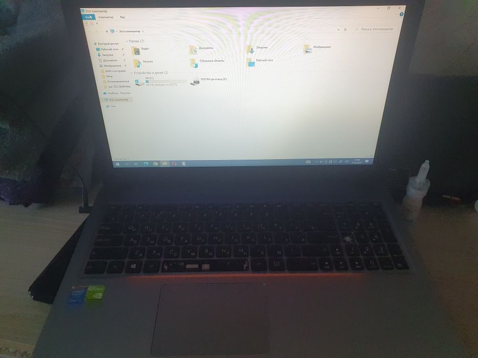 Ноутбук  Asus ..