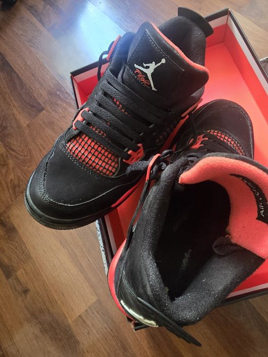 Adidasi Air Jordan 4 Retro Red