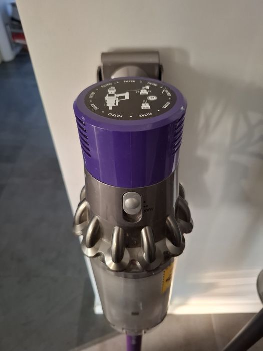 Aspirator Dyson V11 si V 10
