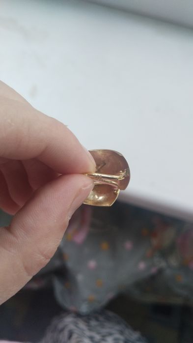 Срочно продам золотое Сергей проба 585